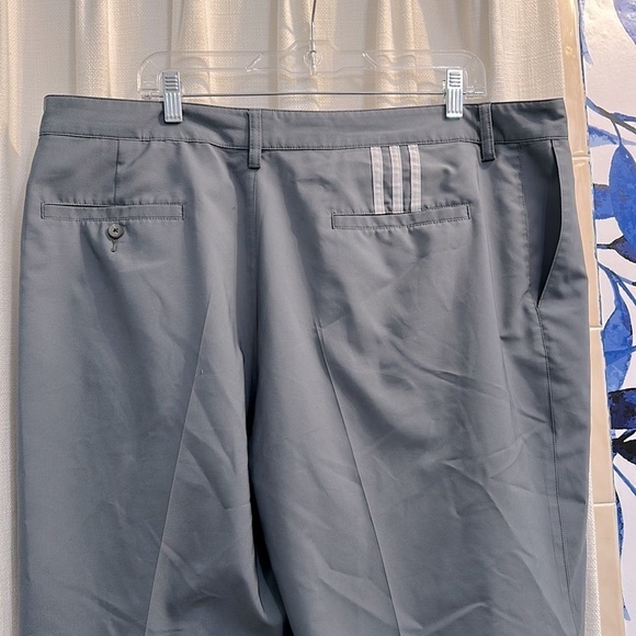 Men’s Gray Adidas Climalite 3 Stripe 100% Polyester Golf Shorts Size 40 - Picture 6 of 8